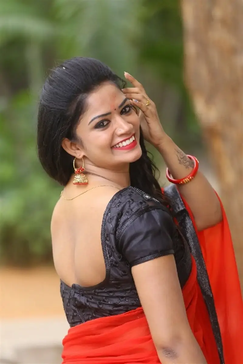 Telugu Girl Srujana in Red Saree at Vetaadutha Movie Opening